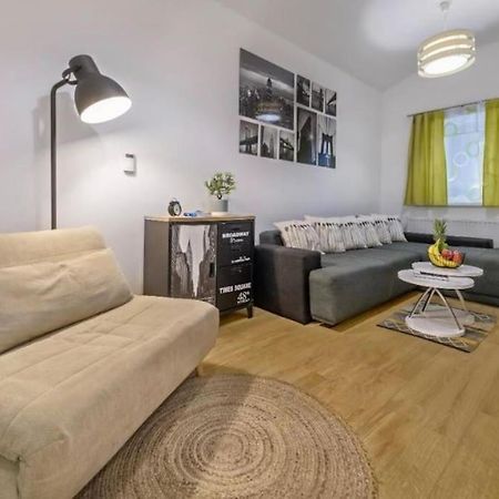 One Downtown Apartment ซาเกร็บ ภายนอก รูปภาพ